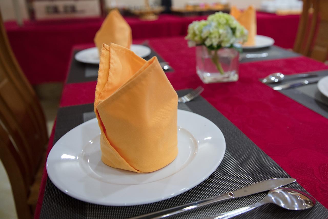 Cat Ba Orchid Hotel Кат-Ба Экстерьер фото